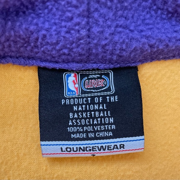 Official UNK NBA LA Lakers Yellow & Purple Patch Logo Full Length Robe Childrens - Picture 8 of 12